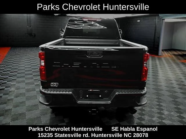 2026 Chevrolet Silverado 2500 HD Custom - Photo 9