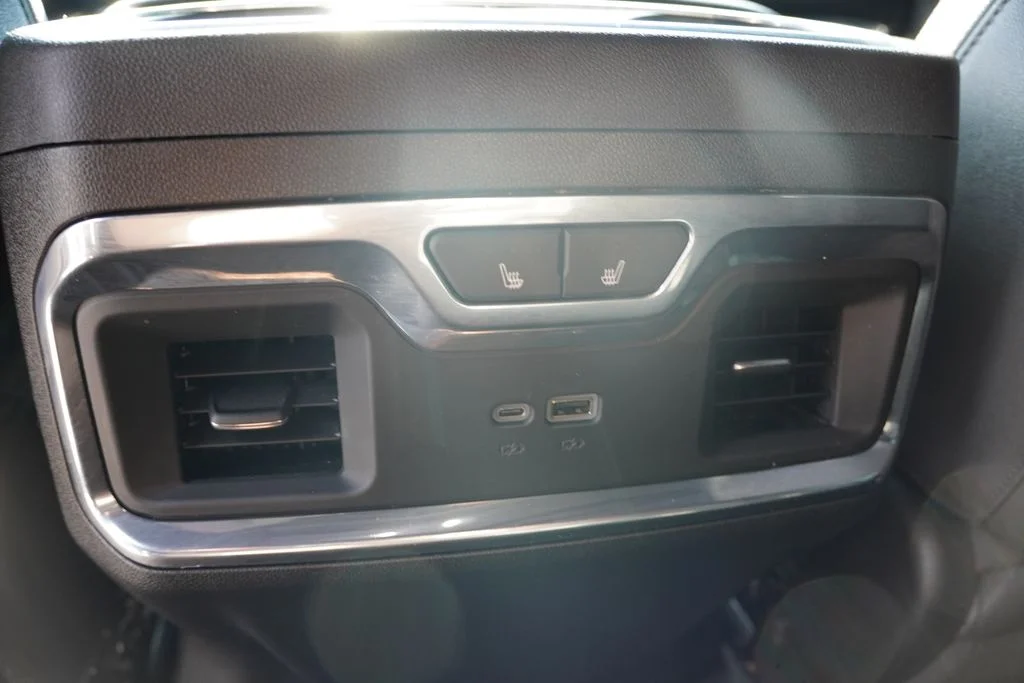 Used 2024 Black Chevrolet High Country image 20