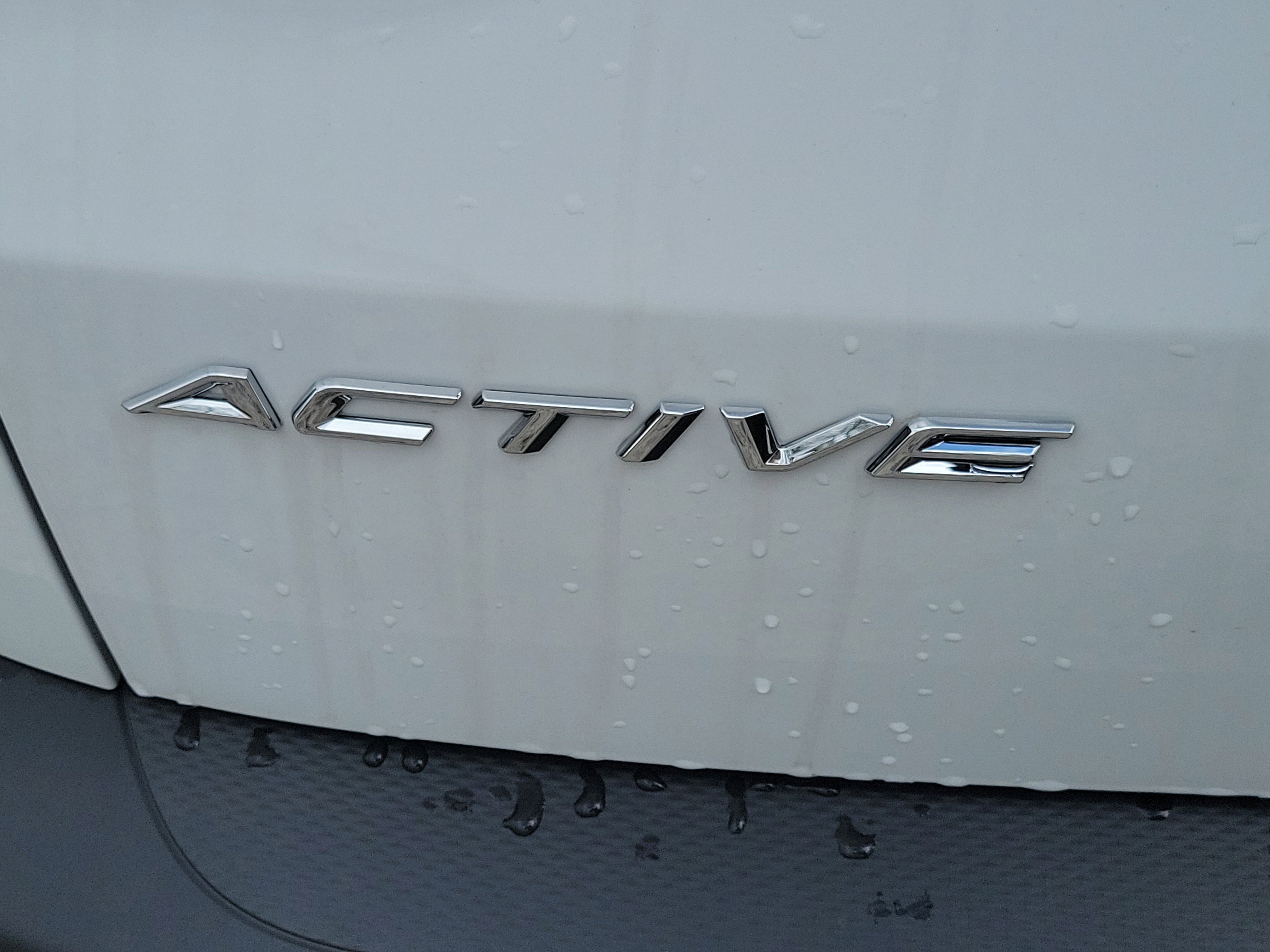 New 2026 Oxford White Ford Active® image 7