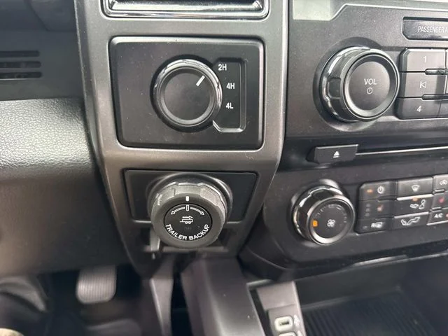Used 2018 Black Ford XLT image 32