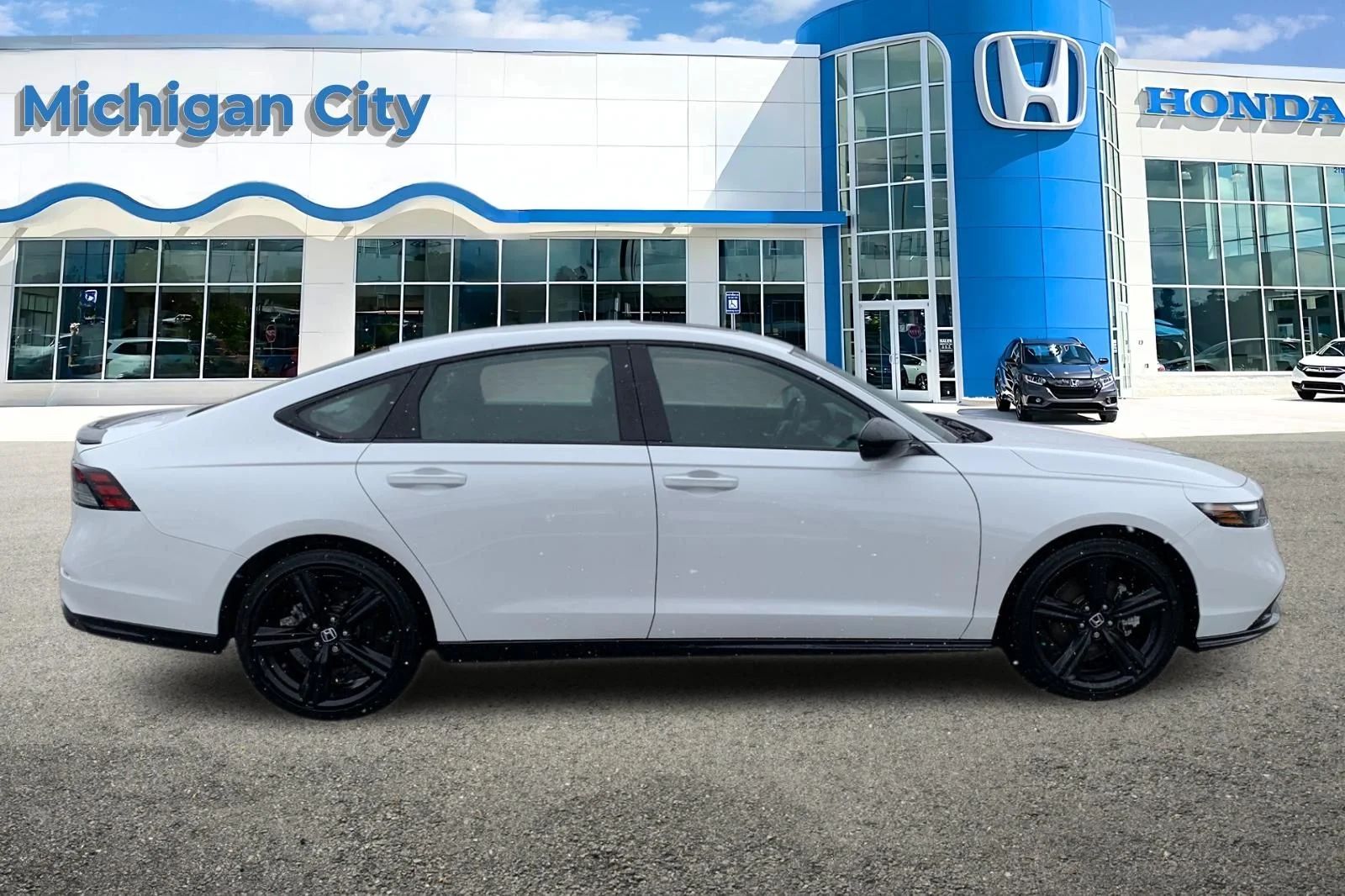Used 2025  Honda Sport-L image 6