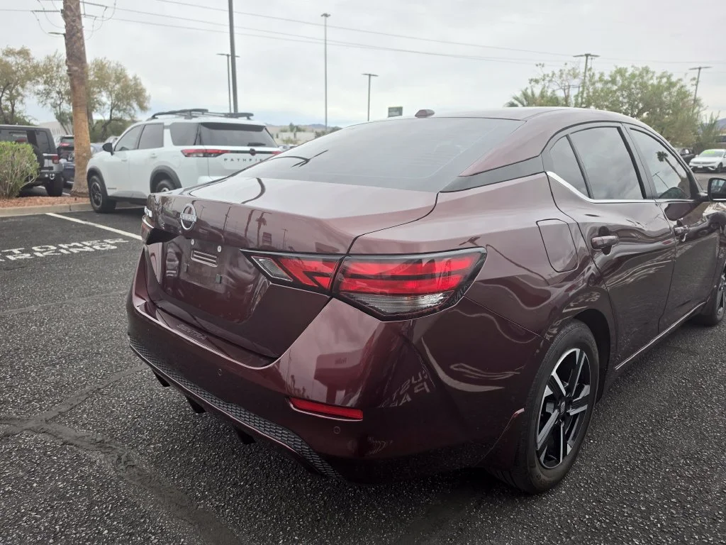 Certified Used 2025  Nissan SV image 5