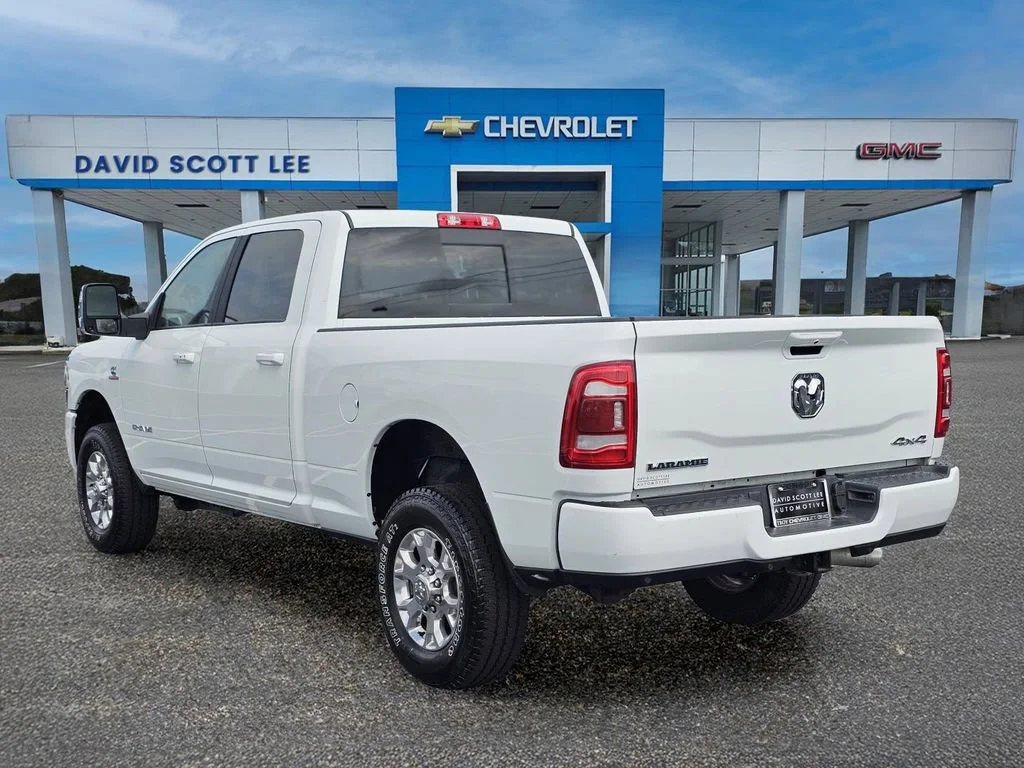 Used 2024  Ram Laramie image 14