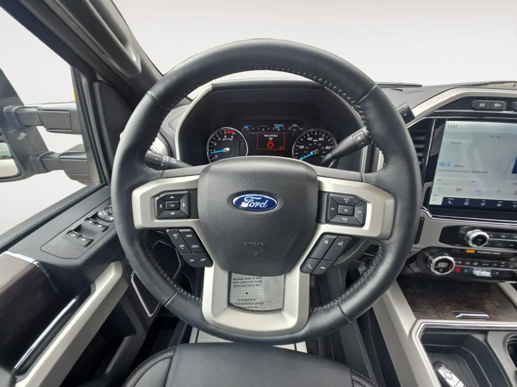 Used 2022 White Ford Lariat image 11