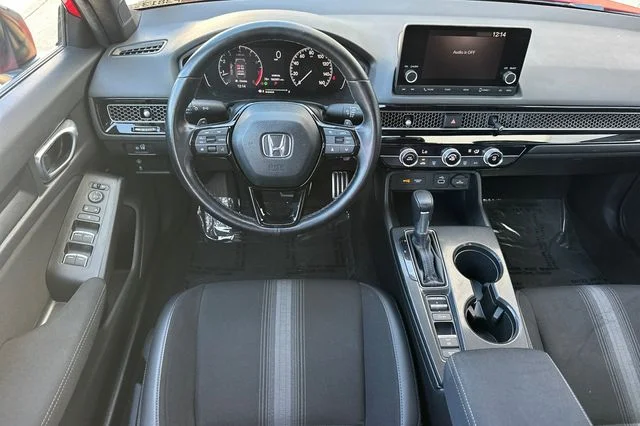 Used 2024  Honda Sport image 15
