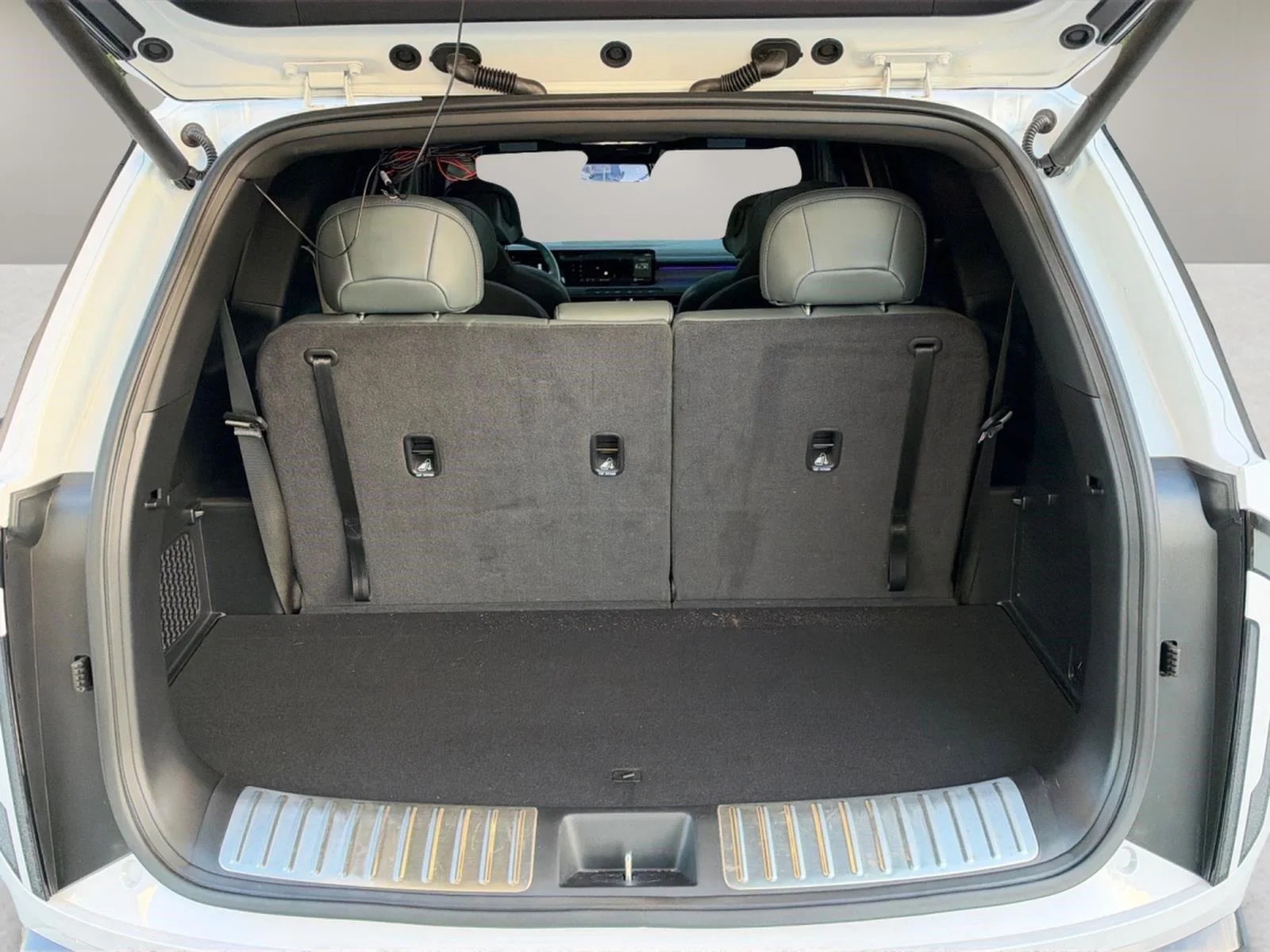 Used 2027  KIA  image 5