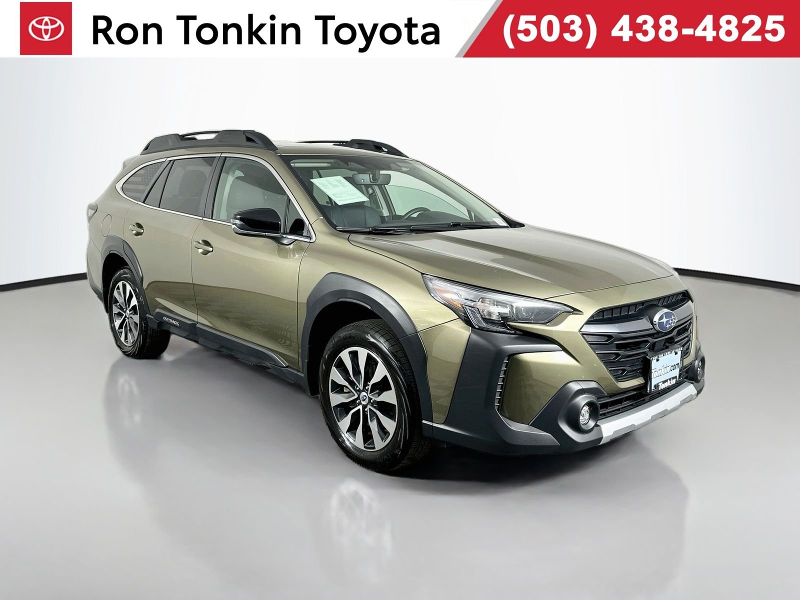 Used 2025 Autumn Green Metallic Subaru Limited image 1