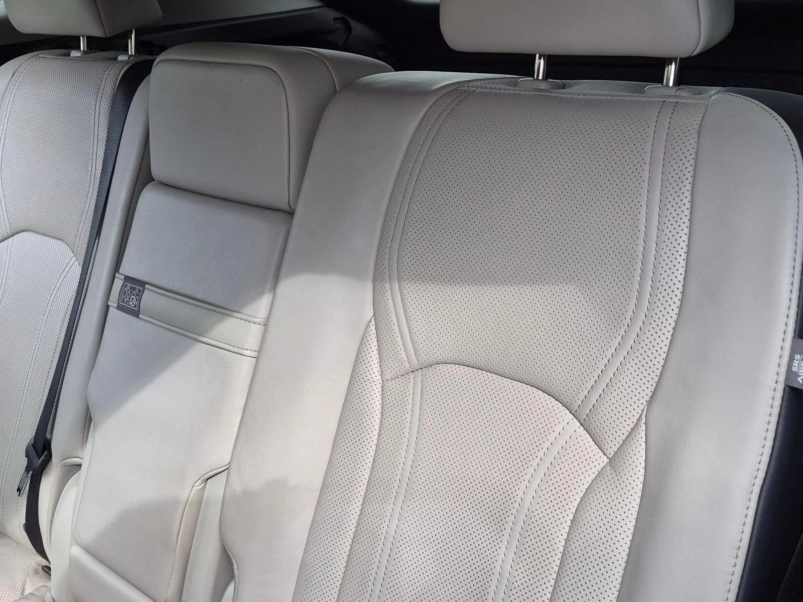 Used 2019 Silver Lining Metallic Lexus RX 350 image 19