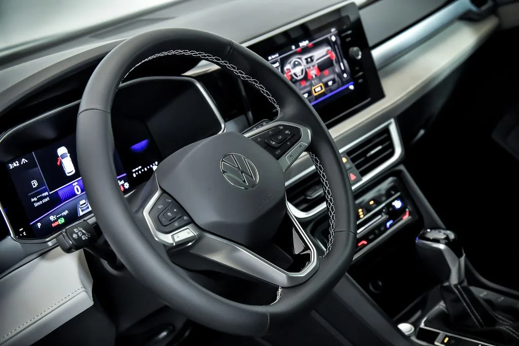 New 2026 Silver Volkswagen 1.5T SE image 10