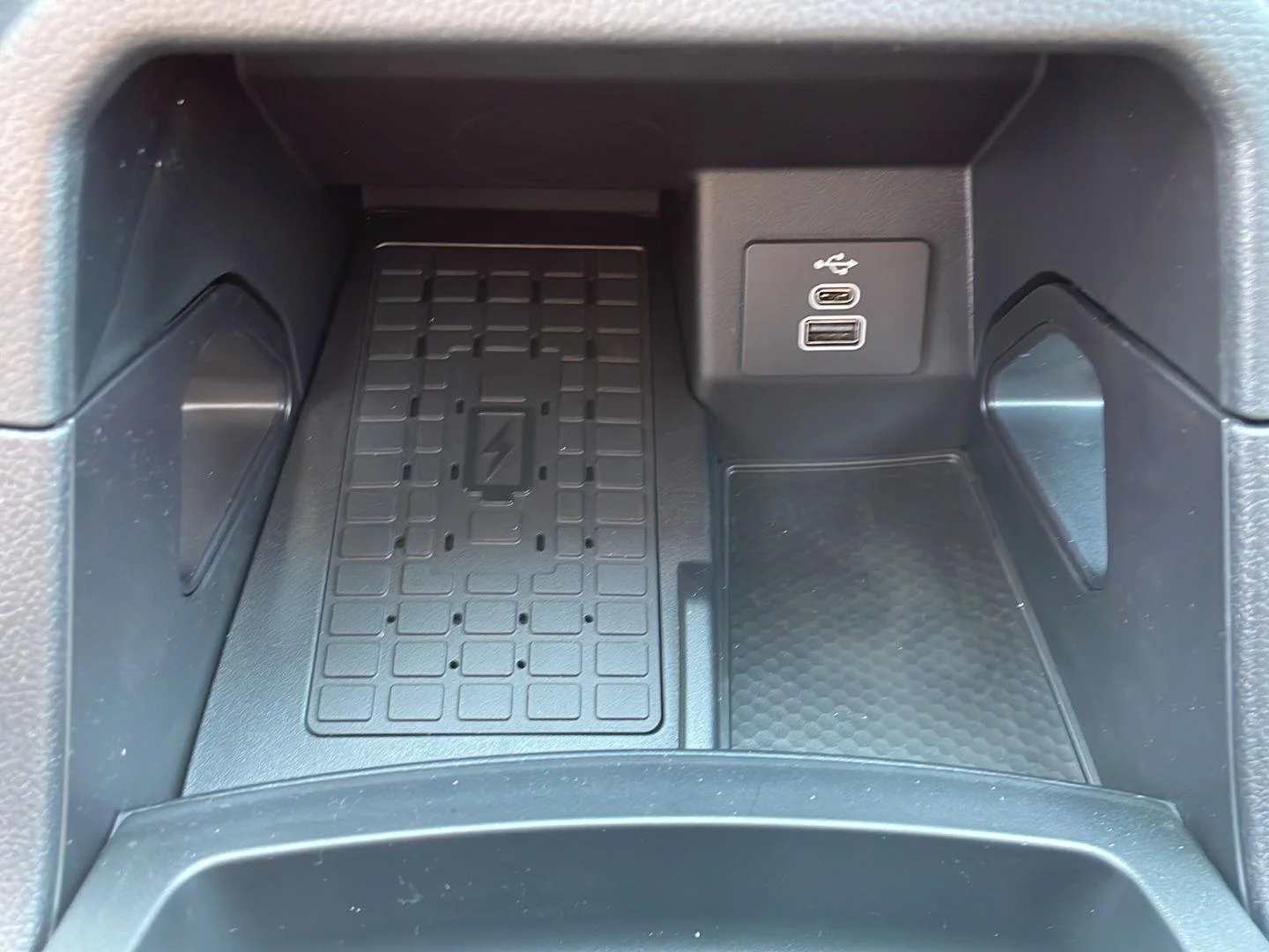 New 2026 Oxford White Ford XLT image 22