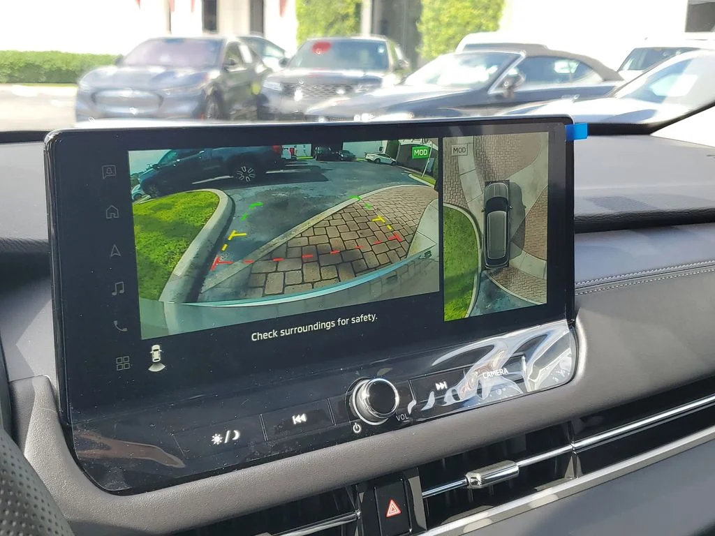 2025 Mitsubishi Outlander SE - Photo 28