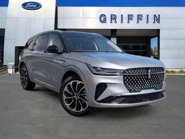 2024 Lincoln Nautilus Reserve AWD's photo