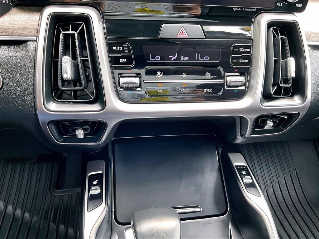 Used 2023 Green Kia X-Line S image 28