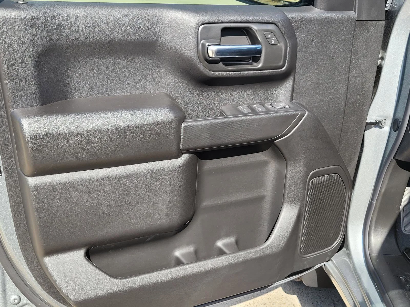 2026 Chevrolet Silverado 1500 Custom - Photo 12