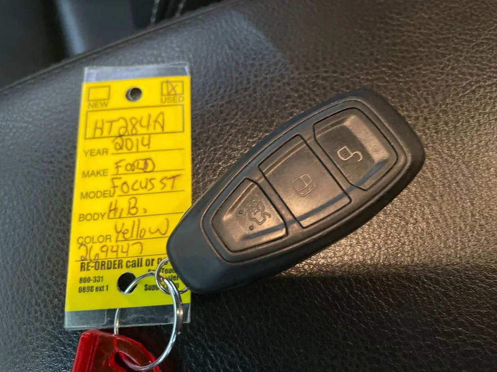 Used 2014 Yellow Ford ST image 30