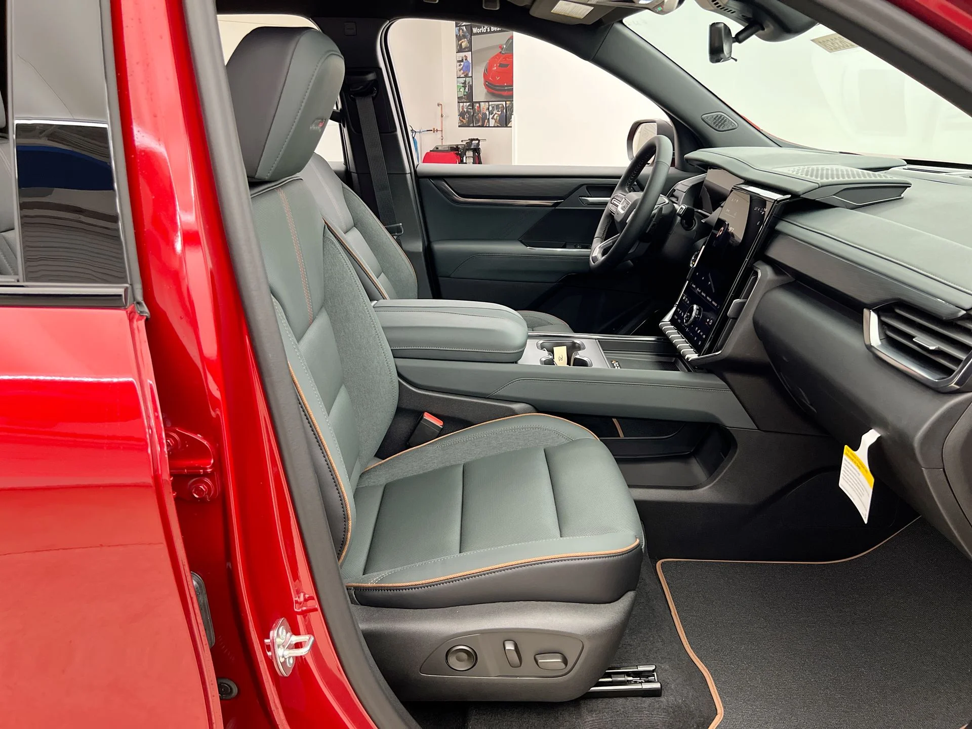 2026 GMC Acadia AT4 - Photo 87