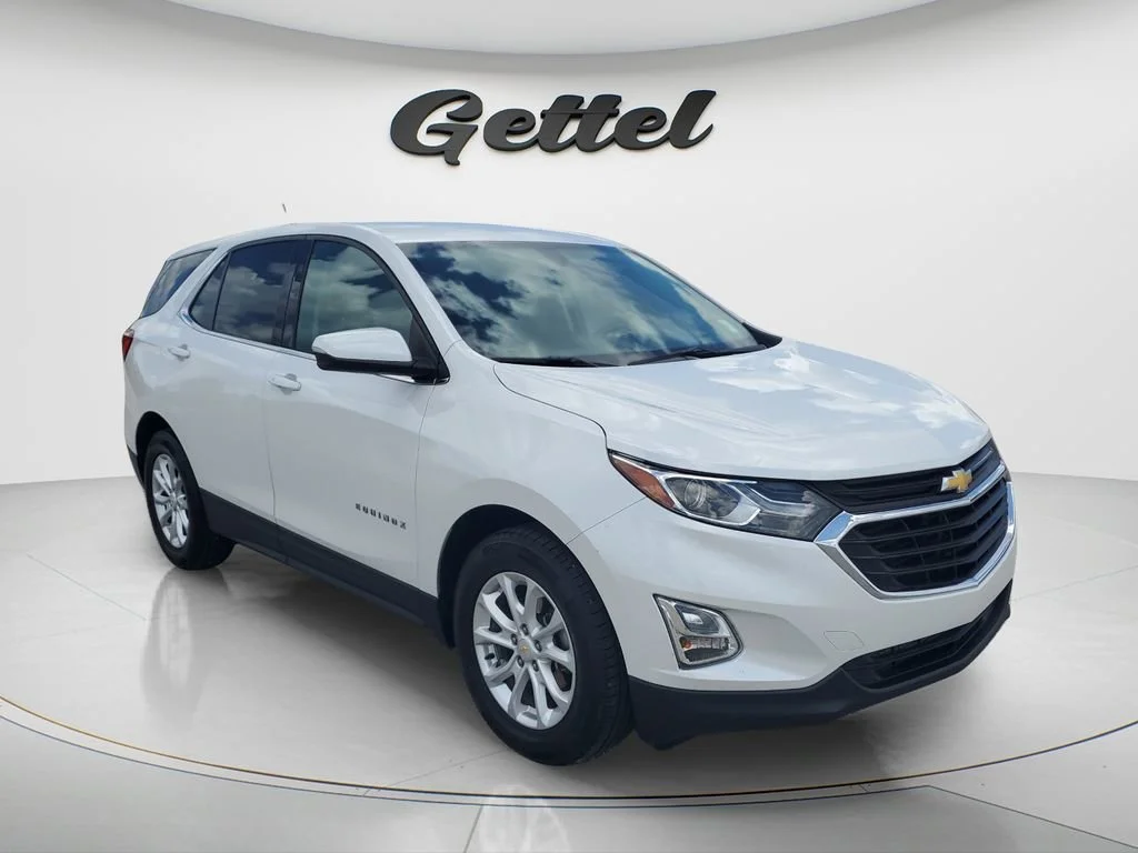 Used 2018 IRIDESCENT PEARL TRICOAT Chevrolet LT image 3
