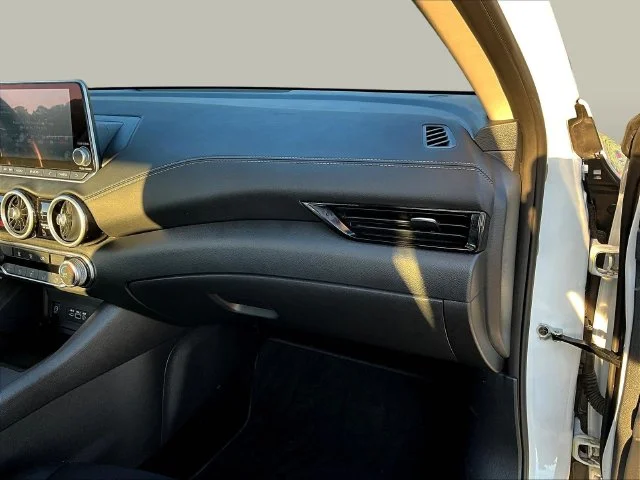 Used 2025 White Nissan SV image 28