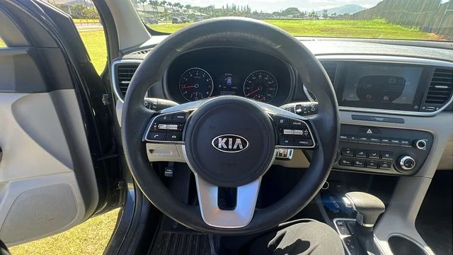 Used 2020 Blue Kia LX image 21