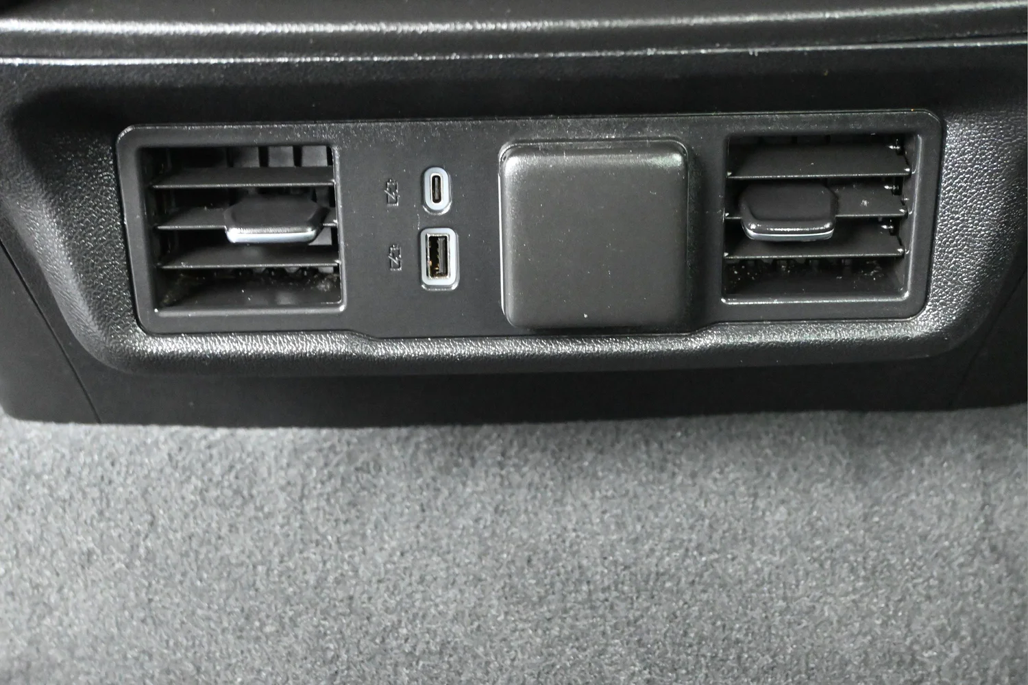 Used 2025 White Chevrolet LT image 10