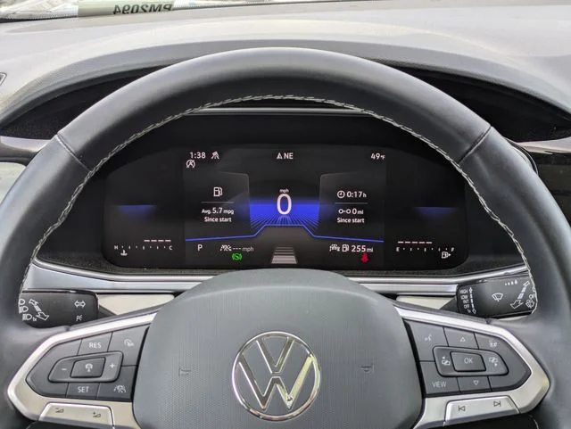 Used 2025 Gray Volkswagen 1.5T SE image 28