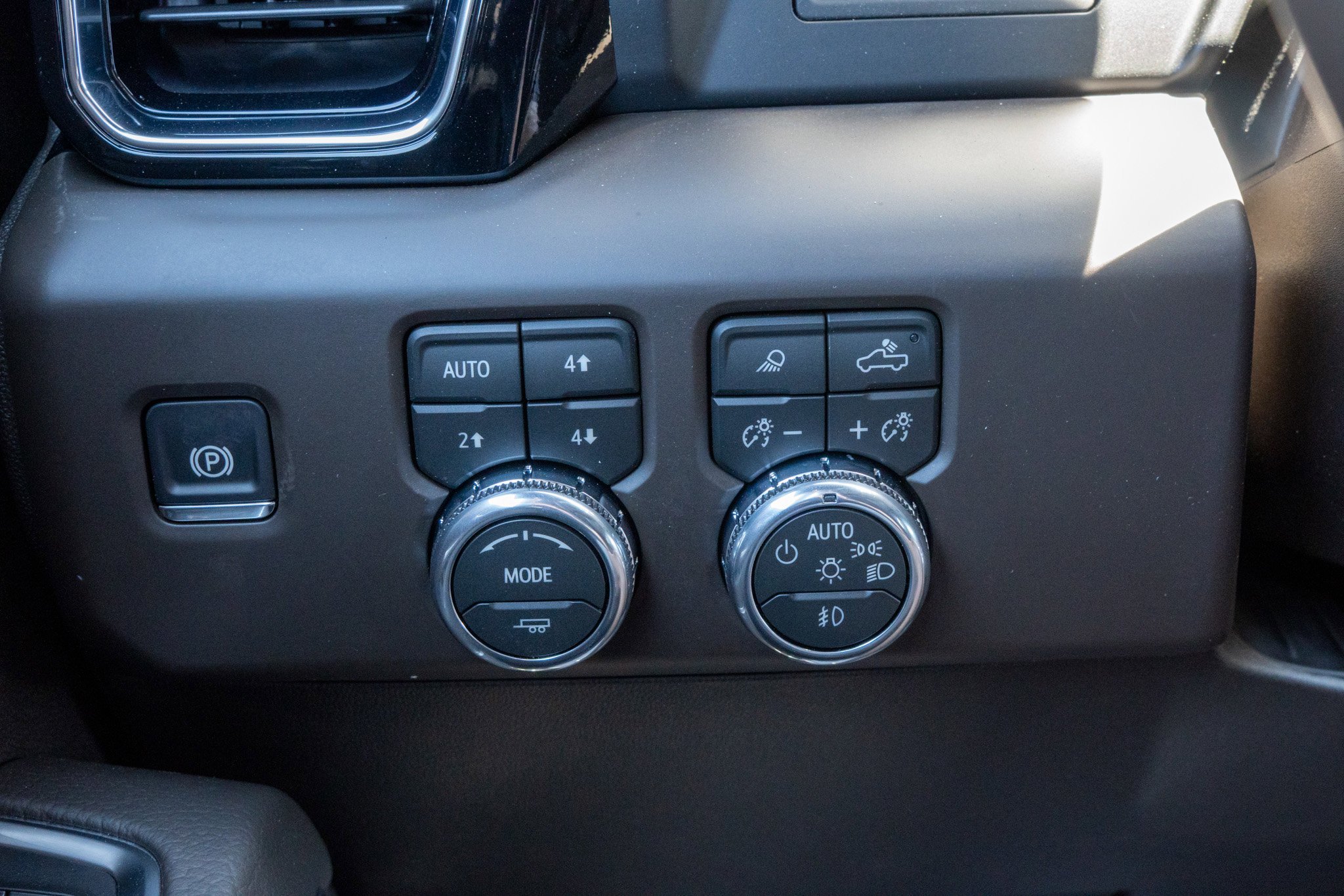New 2026 Glacier White Tricoat GMC Denali image 26