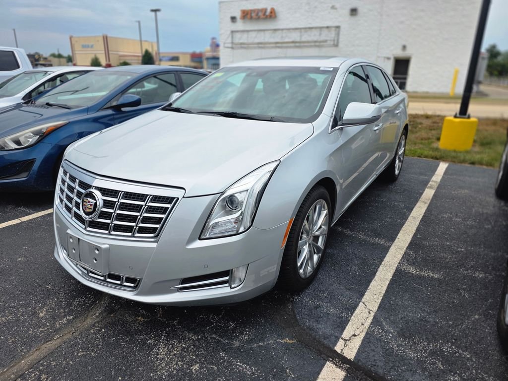Used 2013 Cadillac XTS Luxury Collection with VIN 2G61R5S37D9134775 for sale in Savoy, IL