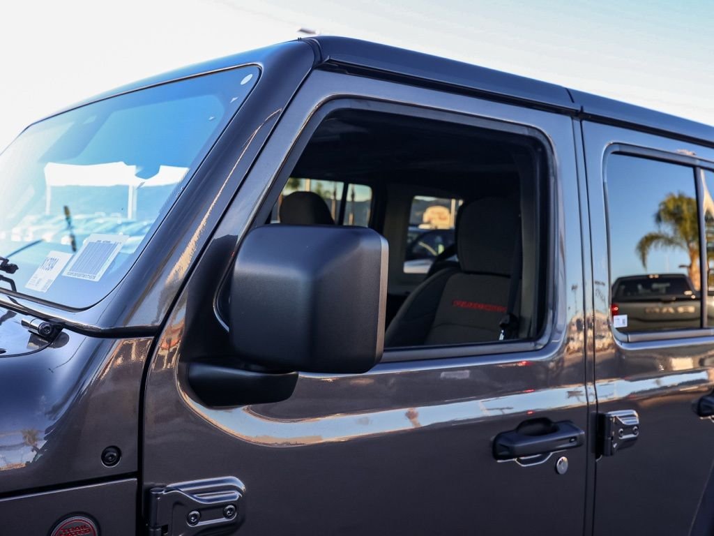 New 2026 Granite Crystal Metallic Clear-Coat Exterior Paint Jeep Rubicon image 11