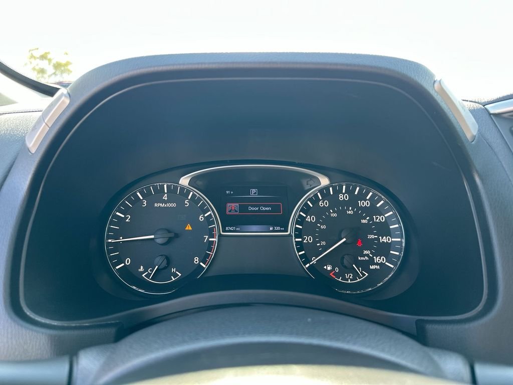 Used 2017 Silver Nissan SV image 4