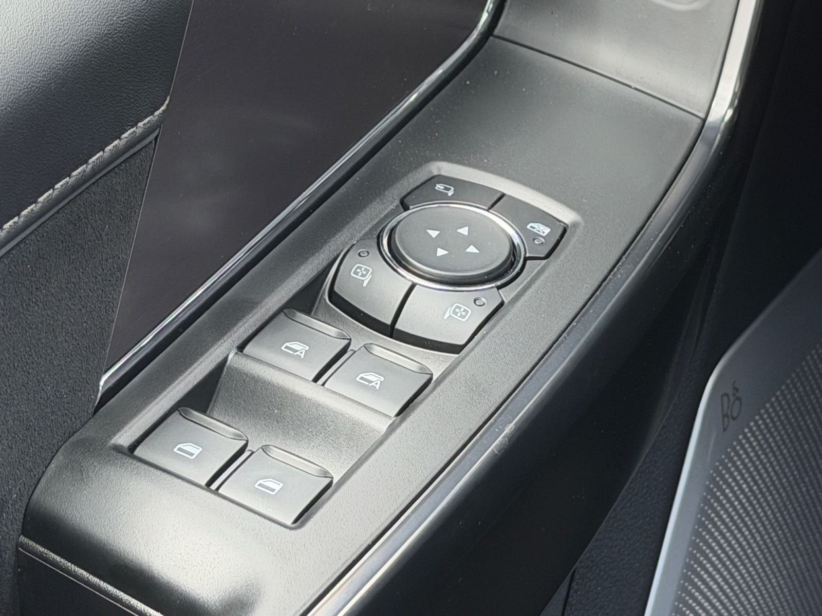 New 2026 Carbonized Gray Metallic Ford Platinum® image 19