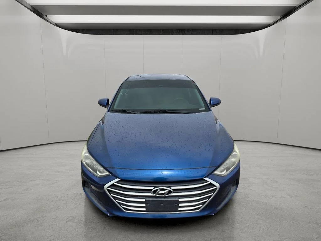 Used 2018 Lakeside Blue Hyundai SEL image 8