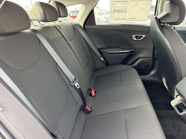 2026 Kia K4 LXS - Photo 18