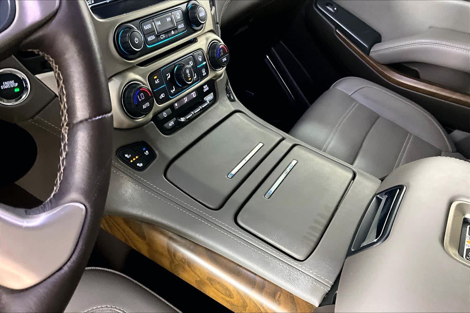 Used 2019 Smokey Quartz Metallic GMC Denali image 15