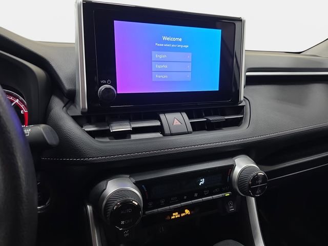 2024 Toyota RAV4 XLE - Photo 16