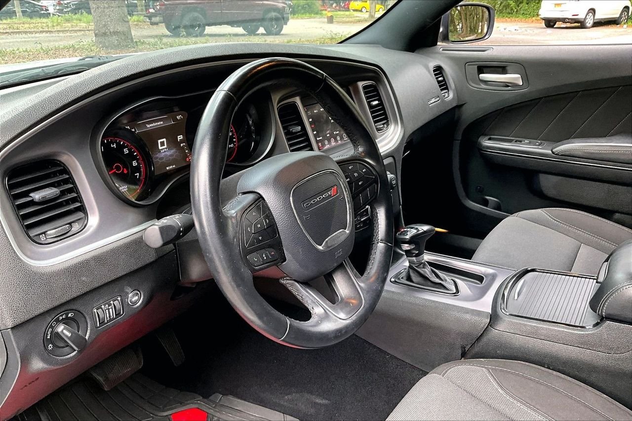 Used 2020 Silver Dodge SXT image 14