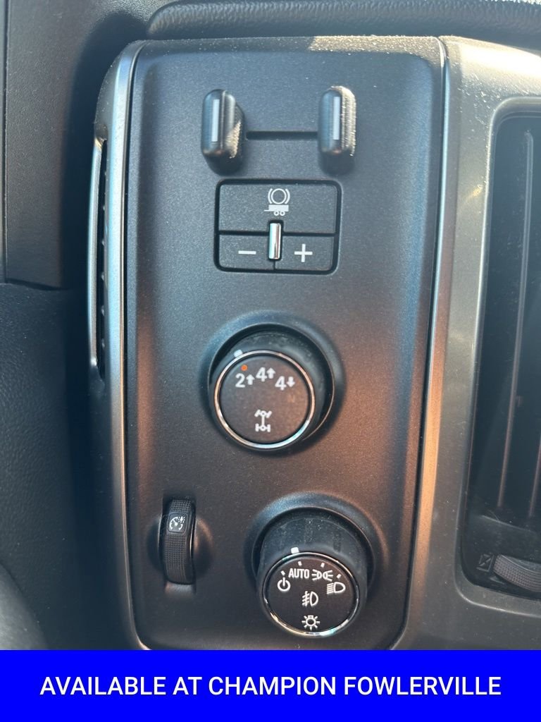 Used 2018 Purple Chevrolet LT image 27