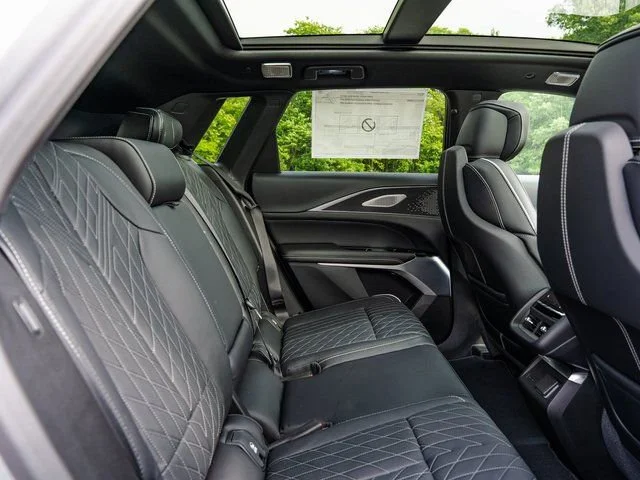 2026 Cadillac LYRIQ V Premium - Photo 40