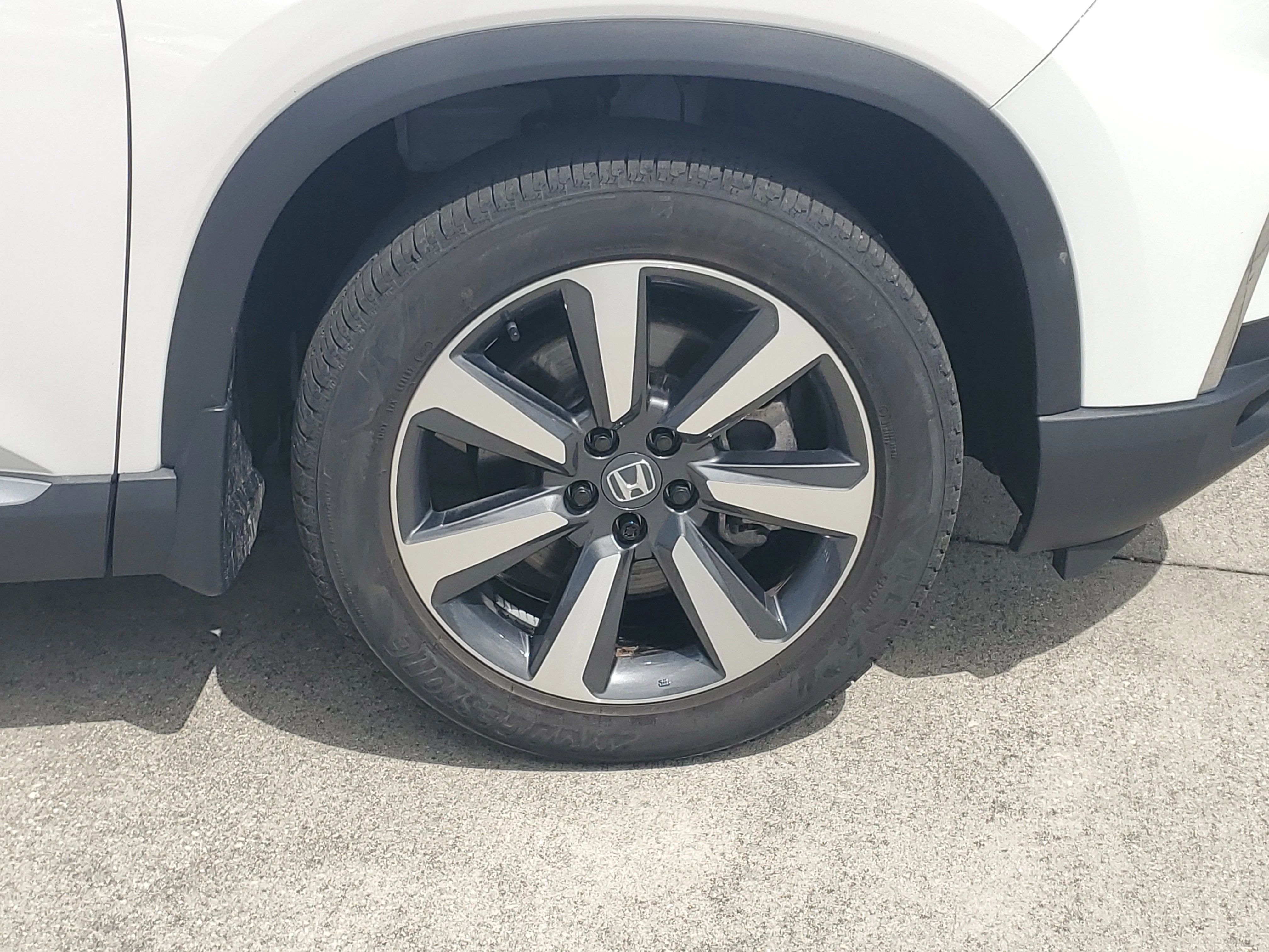 Used 2025 White Honda Touring image 6