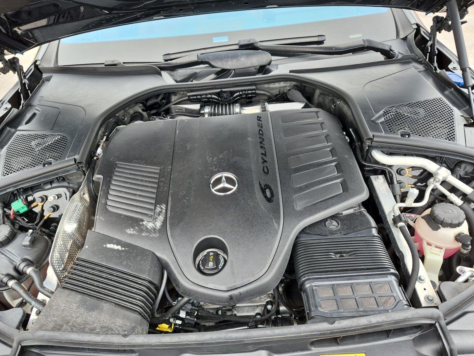 Used 2025 Obsidian Black Metallic Mercedes-Benz S 580e image 39