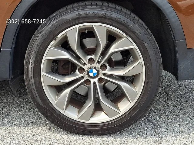 Used 2017 Chestnut Bronze Metallic BMW xDrive28i image 8