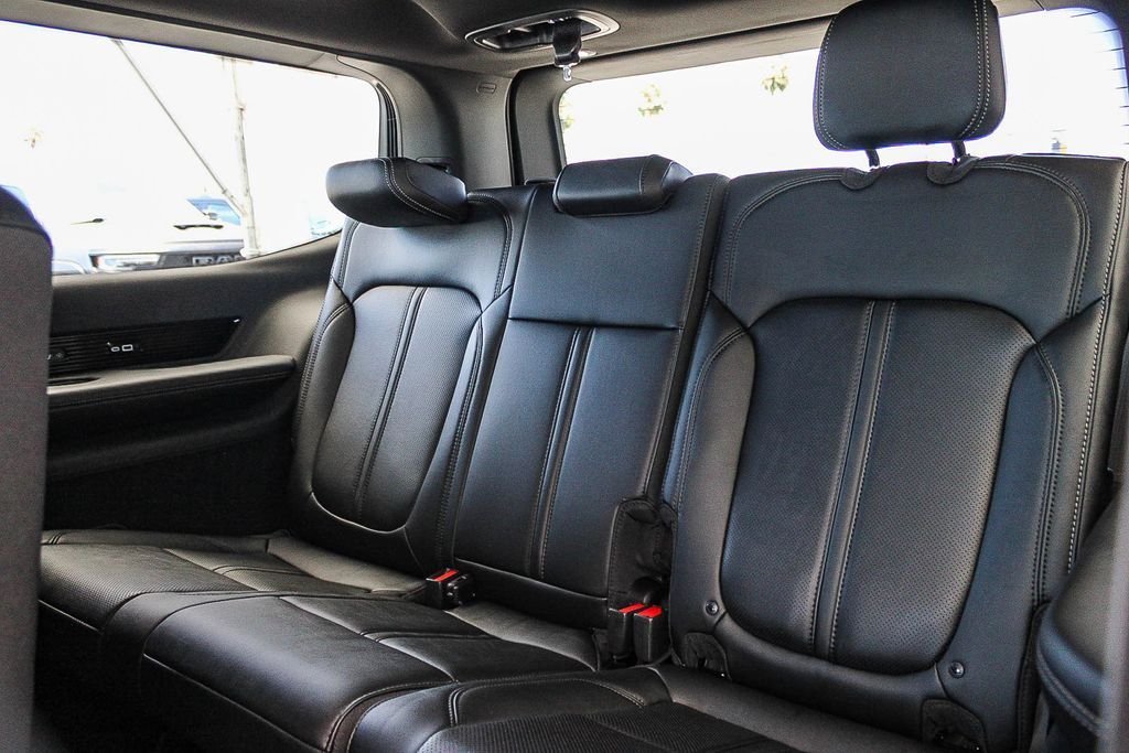 New 2026 Black Jeep Summit Obsidian image 20