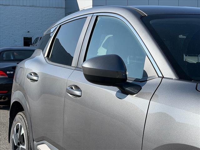 Used 2025 Gun Metallic Nissan SV image 8