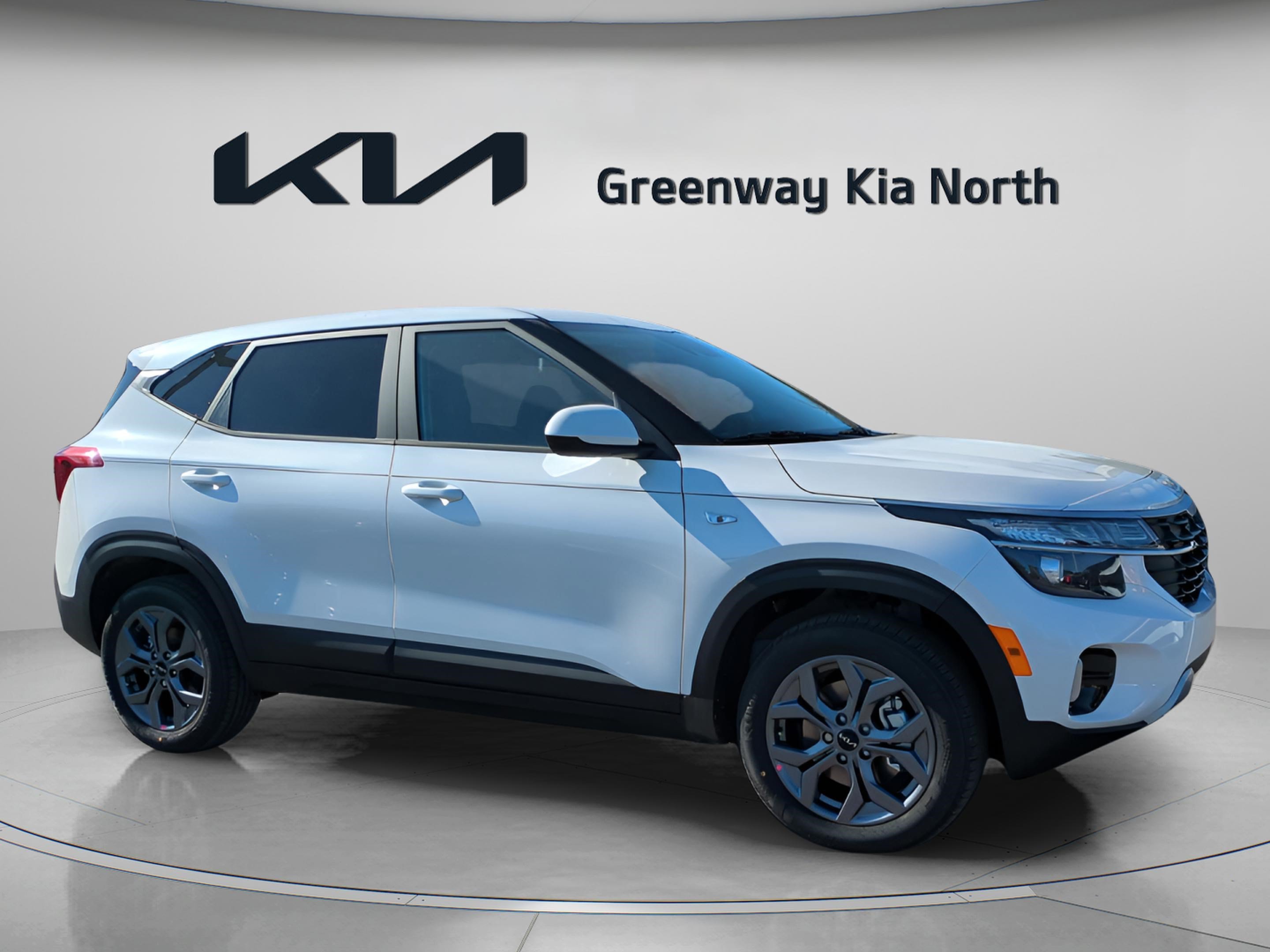 New 2026 Snow White Pearl Kia LX image 1