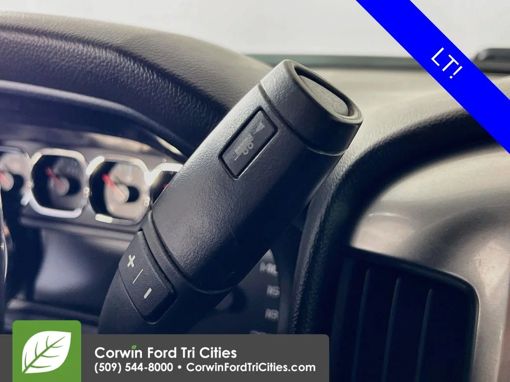 Used 2016 White Chevrolet LT image 10