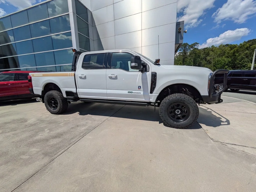 New 2026 Oxford White Ford Lariat image 3