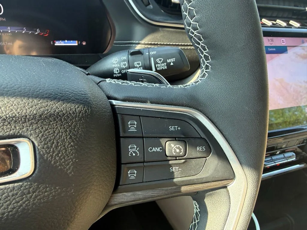 Certified Used 2024 White Jeep Limited image 19