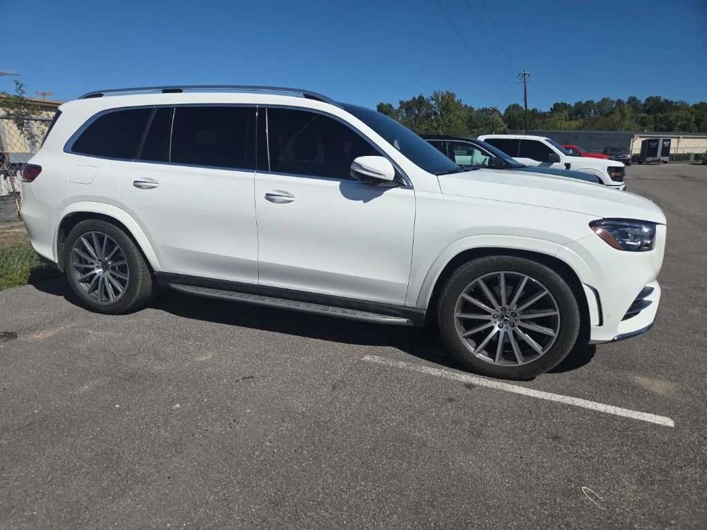 Used 2023  Mercedes-Benz GLS 450 image 11
