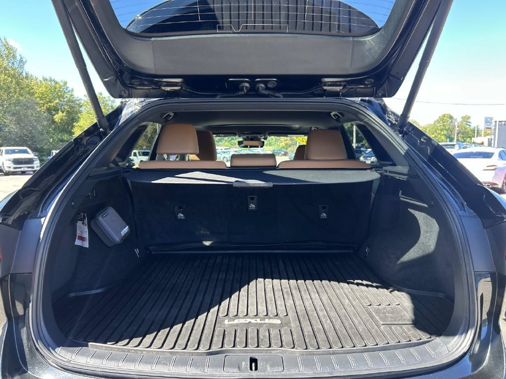 Used 2023 Black Lexus 350 Premium image 11
