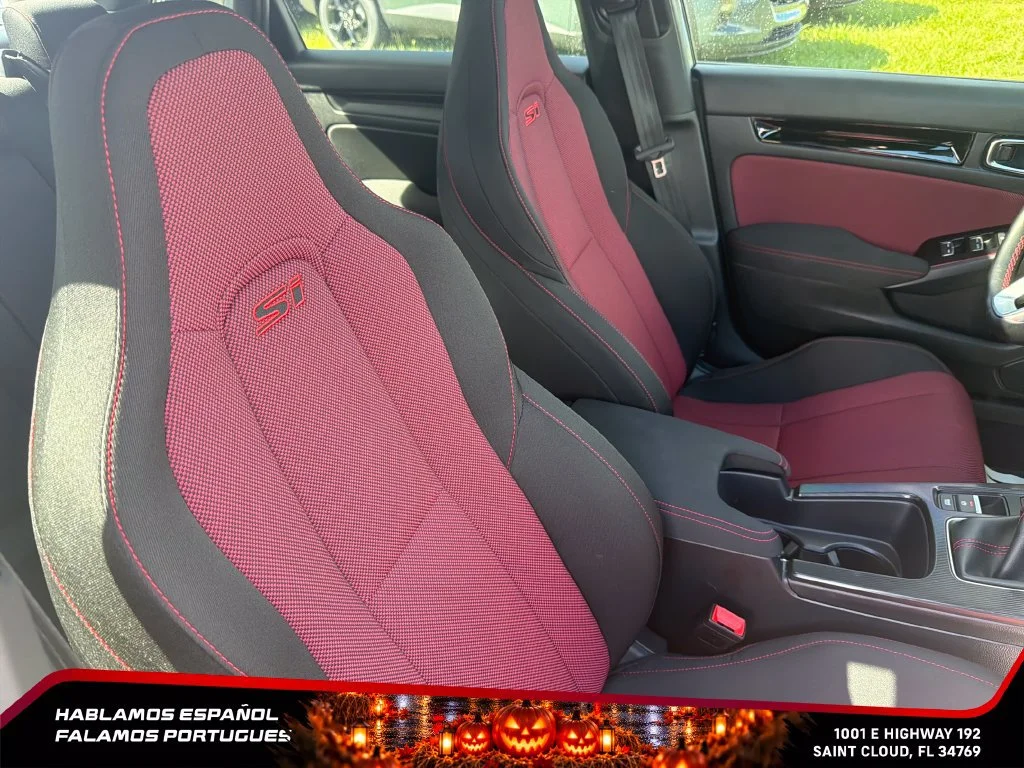 Used 2024 Gray Honda Sedan image 34