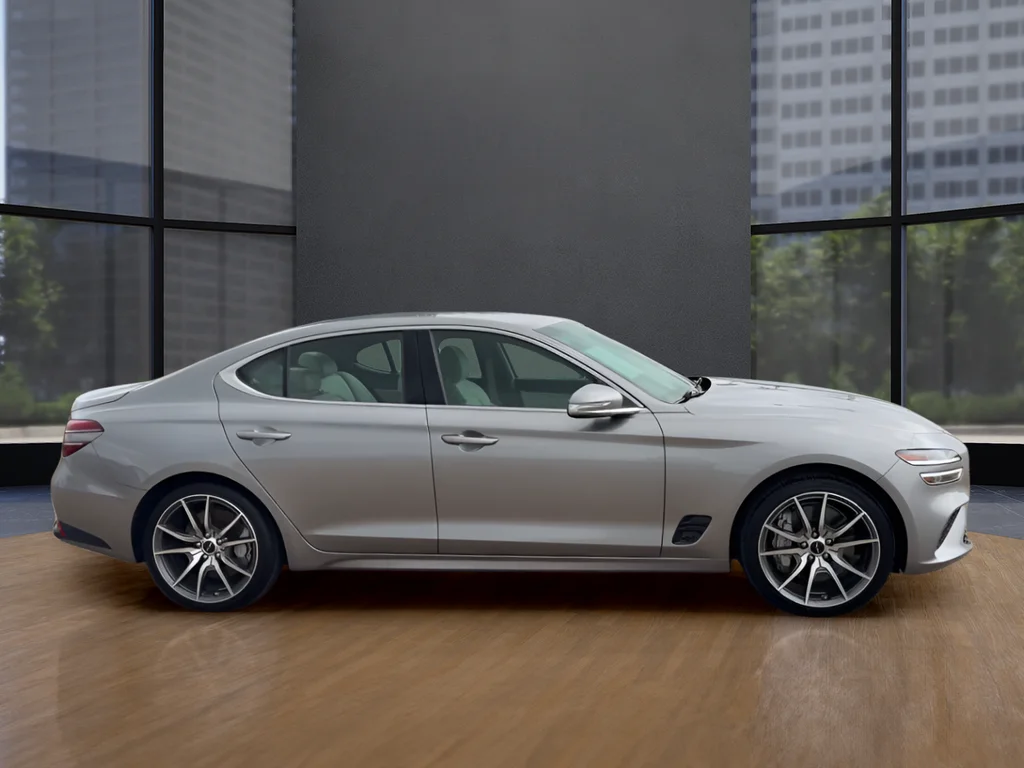 Used 2025 Silver Genesis 2.5T image 4